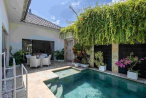 Charming, Villa Sofie - Central Sanur with Refreshing Pool